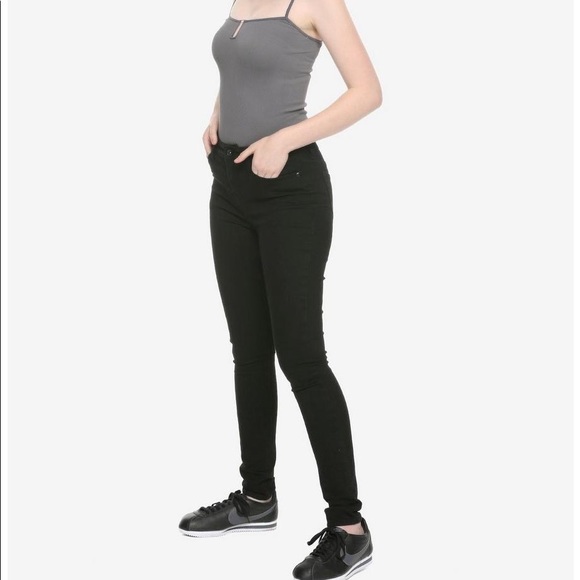 Hot Topic Denim - HT Denim Black Low-Rise Skinny Jeans size 18